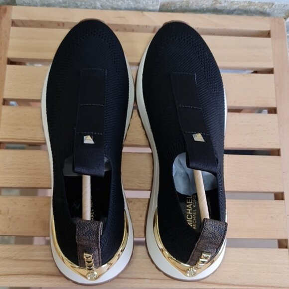 MICHAEL Michael Kors Bodie Slip On Sneakers - Picture 13 of 13